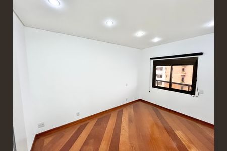 Apartamento à venda com 290m², 5 quartos e 4 vagas Apartamento à venda com 290m², 5 quartos e 4 vagasQuarto -1 Suíte