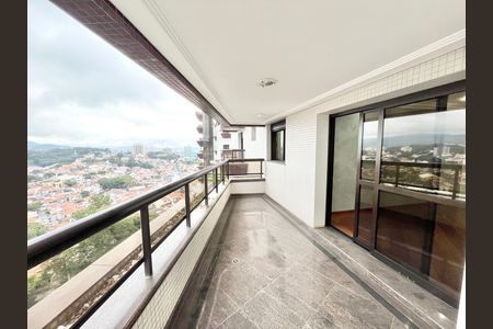 Apartamento à venda com 290m², 5 quartos e 4 vagas Apartamento à venda com 290m², 5 quartos e 4 vagasVaranda da Sala
