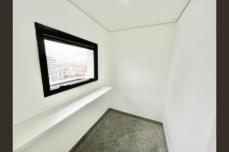 Apartamento à venda com 290m², 5 quartos e 4 vagas Apartamento à venda com 290m², 5 quartos e 4 vagasQuarto de Serviço