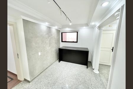 Apartamento à venda com 290m², 5 quartos e 4 vagas Apartamento à venda com 290m², 5 quartos e 4 vagasSala de Jantar