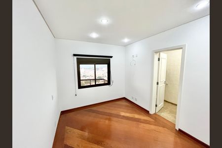 Apartamento à venda com 290m², 5 quartos e 4 vagas Apartamento à venda com 290m², 5 quartos e 4 vagasQuarto -1 Suíte