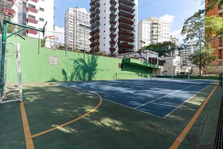 Apartamento à venda com 290m², 5 quartos e 4 vagas Apartamento à venda com 290m², 5 quartos e 4 vagasQuadra