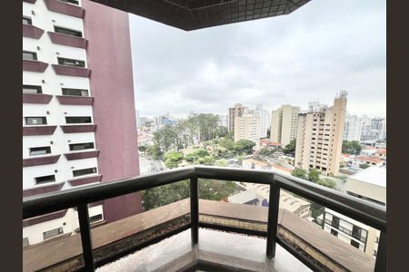 Apartamento à venda com 290m², 5 quartos e 4 vagas Apartamento à venda com 290m², 5 quartos e 4 vagasQuarto 4 - Suíte Varanda