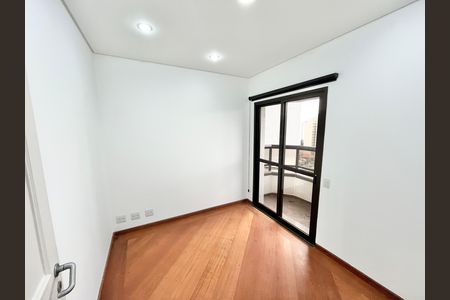 Apartamento à venda com 290m², 5 quartos e 4 vagas Apartamento à venda com 290m², 5 quartos e 4 vagasEscritório