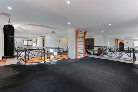 Apartamento à venda com 290m², 5 quartos e 4 vagas Apartamento à venda com 290m², 5 quartos e 4 vagasAcademia