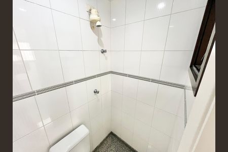 Apartamento à venda com 290m², 5 quartos e 4 vagas Apartamento à venda com 290m², 5 quartos e 4 vagasBanheiro de serviço