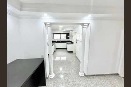 Apartamento à venda com 290m², 5 quartos e 4 vagas Apartamento à venda com 290m², 5 quartos e 4 vagasSala de Jantar