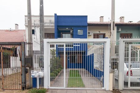 Casa à venda com 110m², 3 quartos e 2 vagasFachada