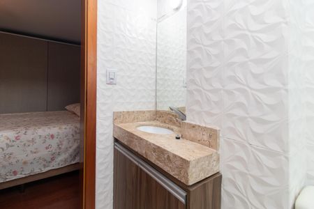 Casa à venda com 110m², 3 quartos e 2 vagasBanheiro
