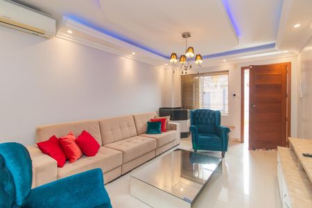 Sala de casa à venda com 3 quartos, 110m² em Hípica, Porto Alegre