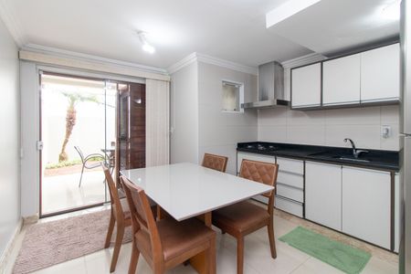 Casa à venda com 110m², 3 quartos e 2 vagasCozinha