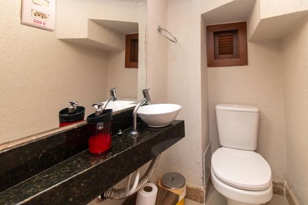 Casa à venda com 110m², 3 quartos e 2 vagasLavabo