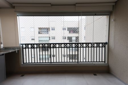 Apartamento à venda com 77m², 2 quartos e 2 vagas Apartamento à venda com 77m², 2 quartos e 2 vagasVaranda