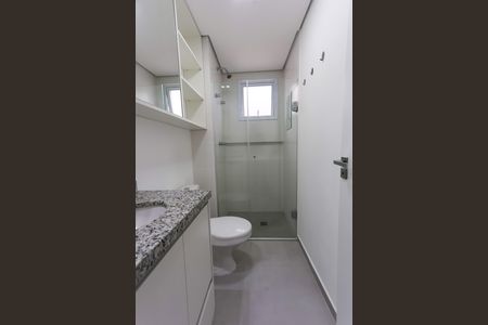 Apartamento à venda com 77m², 2 quartos e 2 vagas Apartamento à venda com 77m², 2 quartos e 2 vagasBanheiro da Suíte