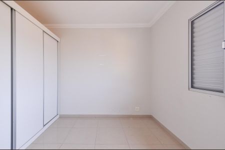 Casa à venda com 219m², 3 quartos e 4 vagas Casa à venda com 219m², 3 quartos e 4 vagasQuarto 1