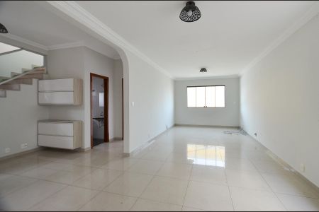 Sala Ambientes de casa à venda com 3 quartos, 219m² em Nova Vista, Belo Horizonte
