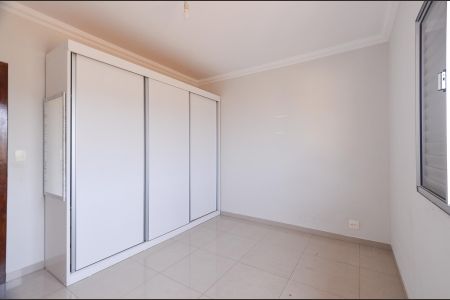 Casa à venda com 219m², 3 quartos e 4 vagas Casa à venda com 219m², 3 quartos e 4 vagasQuarto 1