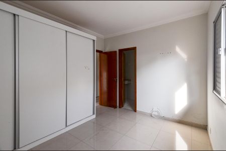 Casa à venda com 219m², 3 quartos e 4 vagas Casa à venda com 219m², 3 quartos e 4 vagasSuíte