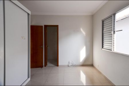 Casa à venda com 219m², 3 quartos e 4 vagas Casa à venda com 219m², 3 quartos e 4 vagasSuíte