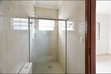 Casa à venda com 219m², 3 quartos e 4 vagas Casa à venda com 219m², 3 quartos e 4 vagasBanheiro Suíte