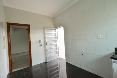 Casa à venda com 219m², 3 quartos e 4 vagas Casa à venda com 219m², 3 quartos e 4 vagasCozinha