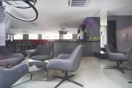 Apartamento à venda com 67m², 2 quartos e 1 vaga Apartamento à venda com 67m², 2 quartos e 1 vagaÁrea comum - Salão de festas