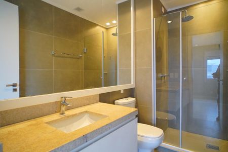 Apartamento à venda com 67m², 2 quartos e 1 vaga Apartamento à venda com 67m², 2 quartos e 1 vagaBanheiro