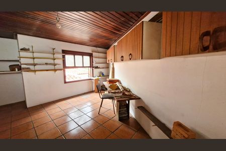 Casa à venda com 257m², 5 quartos e 3 vagas