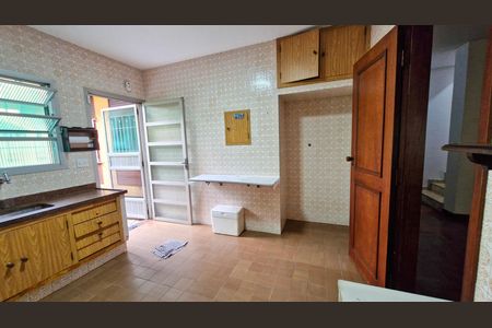 Casa à venda com 257m², 5 quartos e 3 vagas