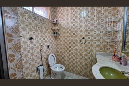 Casa à venda com 257m², 5 quartos e 3 vagas