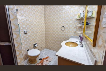 Casa à venda com 257m², 5 quartos e 3 vagas