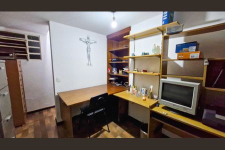 Casa à venda com 257m², 5 quartos e 3 vagas