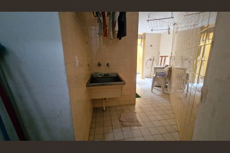 Casa à venda com 257m², 5 quartos e 3 vagas
