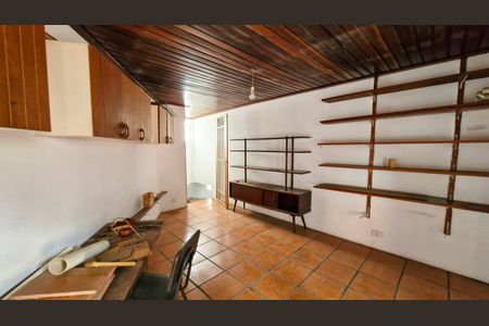 Casa à venda com 257m², 5 quartos e 3 vagas