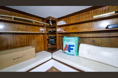 Casa à venda com 257m², 5 quartos e 3 vagas