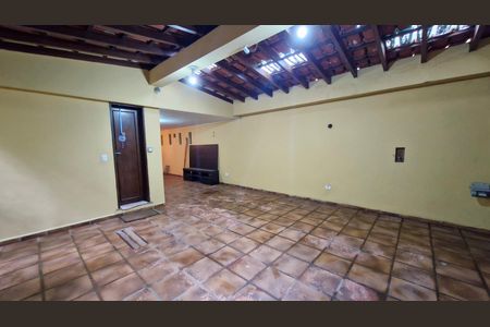 Casa à venda com 257m², 5 quartos e 3 vagas