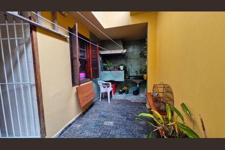 Casa à venda com 257m², 5 quartos e 3 vagas