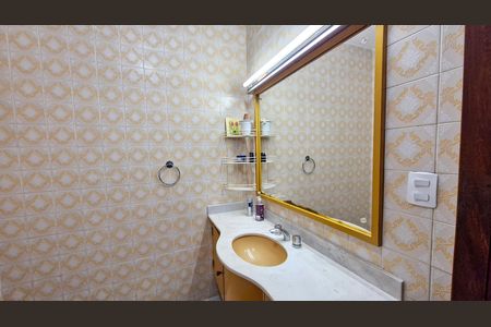 Casa à venda com 257m², 5 quartos e 3 vagas