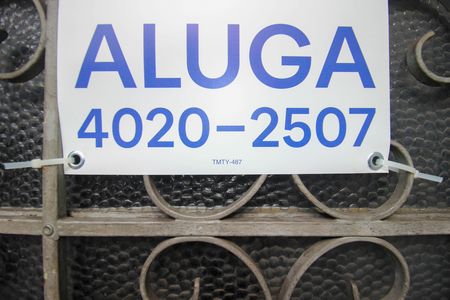Studio para alugar com 32m², 1 quarto e sem vaga Studio para alugar com 32m², 1 quarto e sem vagaPlaca