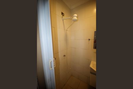 Banheiro de kitnet/studio para alugar com 1 quarto, 32m² em Centro, Sorocaba