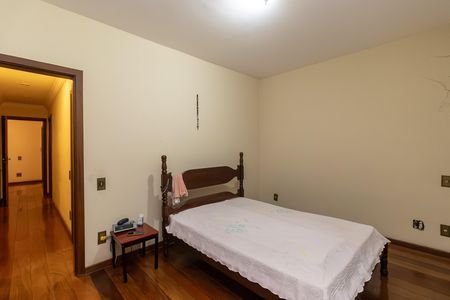 Apartamento à venda com 250m², 5 quartos e 3 vagas Apartamento à venda com 250m², 5 quartos e 3 vagasQuarto 5
