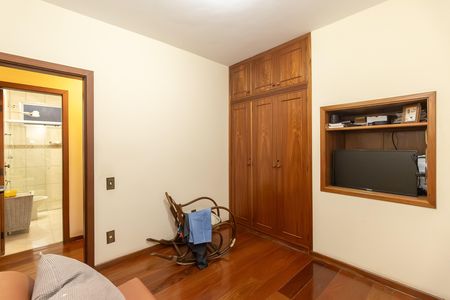 Apartamento à venda com 250m², 5 quartos e 3 vagas Apartamento à venda com 250m², 5 quartos e 3 vagasQuarto 2