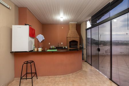 Apartamento à venda com 250m², 5 quartos e 3 vagas Apartamento à venda com 250m², 5 quartos e 3 vagasCobertura
