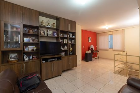 Apartamento à venda com 250m², 5 quartos e 3 vagas Apartamento à venda com 250m², 5 quartos e 3 vagasSala 2