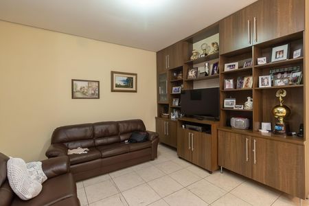 Apartamento à venda com 250m², 5 quartos e 3 vagas Apartamento à venda com 250m², 5 quartos e 3 vagasSala 2