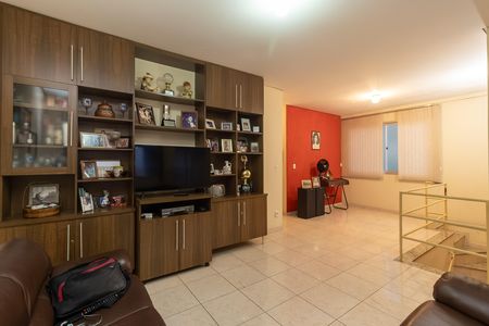 Apartamento à venda com 250m², 5 quartos e 3 vagas Apartamento à venda com 250m², 5 quartos e 3 vagasSala 2