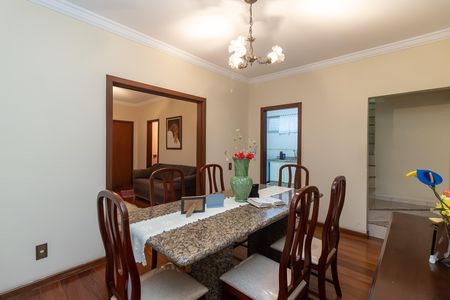 Apartamento à venda com 250m², 5 quartos e 3 vagas Apartamento à venda com 250m², 5 quartos e 3 vagasCopa