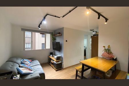 Sala  de apartamento à venda com 2 quartos, 45m² em Jardim Francisco Mendes, São Paulo