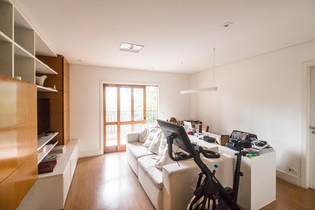 Casa à venda com 353m², 3 quartos e 2 vagas Casa à venda com 353m², 3 quartos e 2 vagasSala