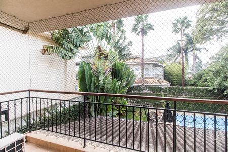 Casa à venda com 353m², 3 quartos e 2 vagas Casa à venda com 353m², 3 quartos e 2 vagasVista da Suíte